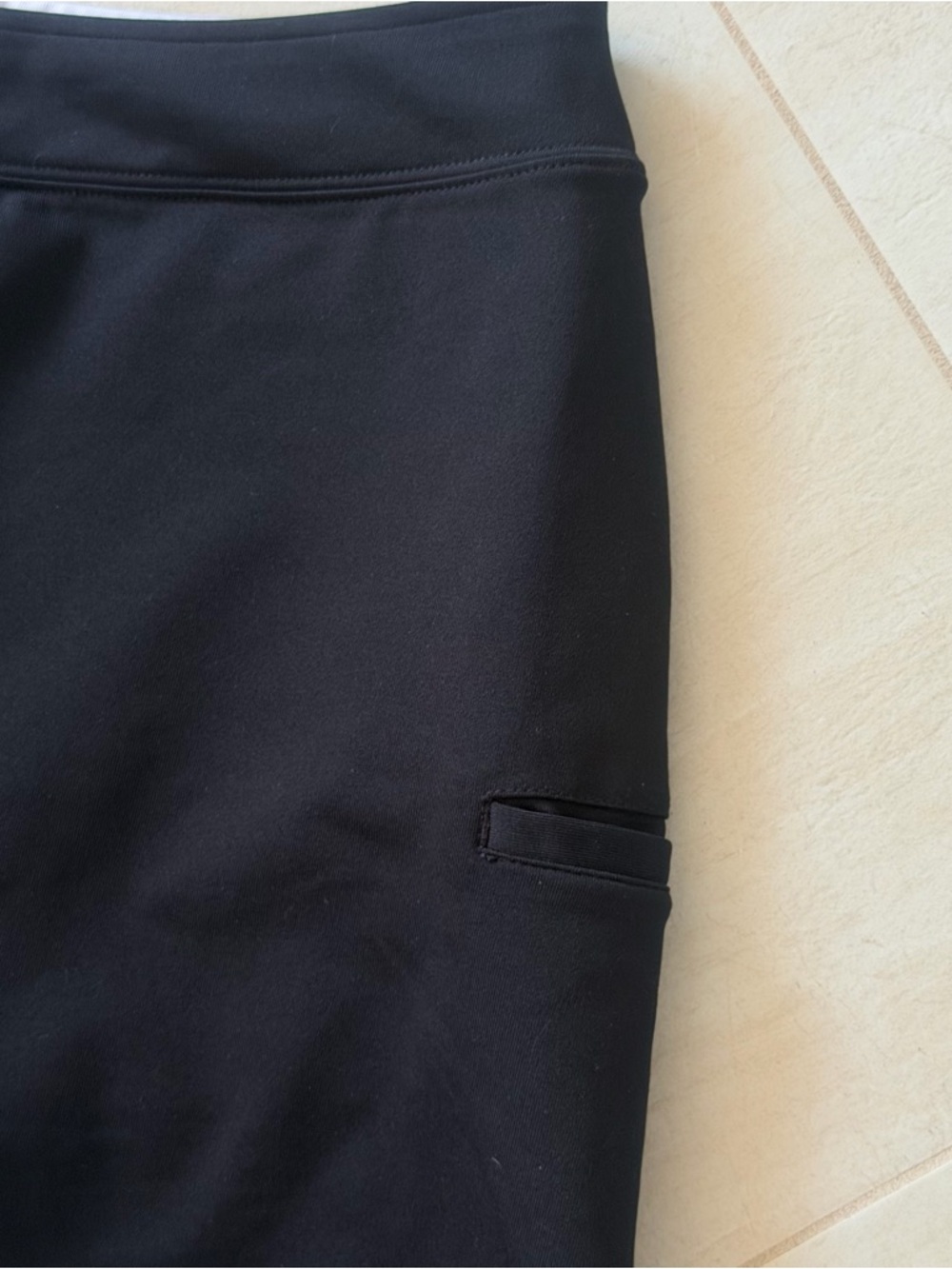 Woman’s Black Slazenger Golf or Tennis Skort - Size Small - Picture 2 of 7